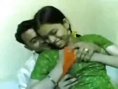 सुंदर पड़ोसी उसे सेक्सी फुल मूवी वीडियो पड़ोसी fucks