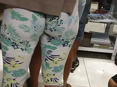 एक सुंदर शरीर की सेक्सी वीडियो मूवी फुल कामुक मालिश