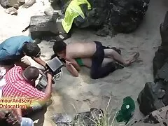 दो सेक्स पिक्चर फुल मूवी लोग एक युवा फूहड़ के मुंह में हिंसक सह