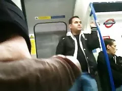 सुंदर गोरा सेक्सी फुल फिल्म मुर्गा निगलता है और सह पीता है